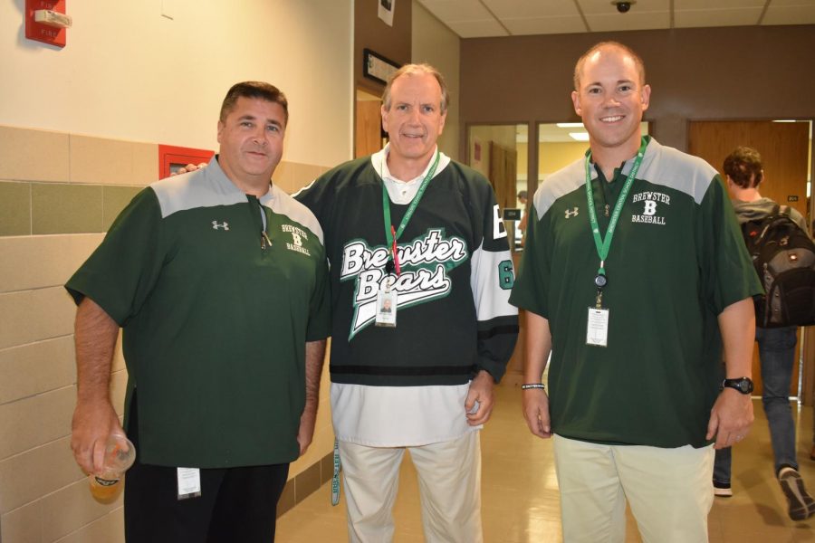 Spirit Week Concludes: Green and White Day Part 2!