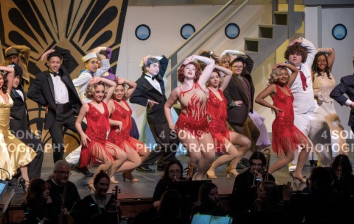 “Do You Hear That Playin’?”: BHS’s Performance of “Anything Goes” Takes the Stage!